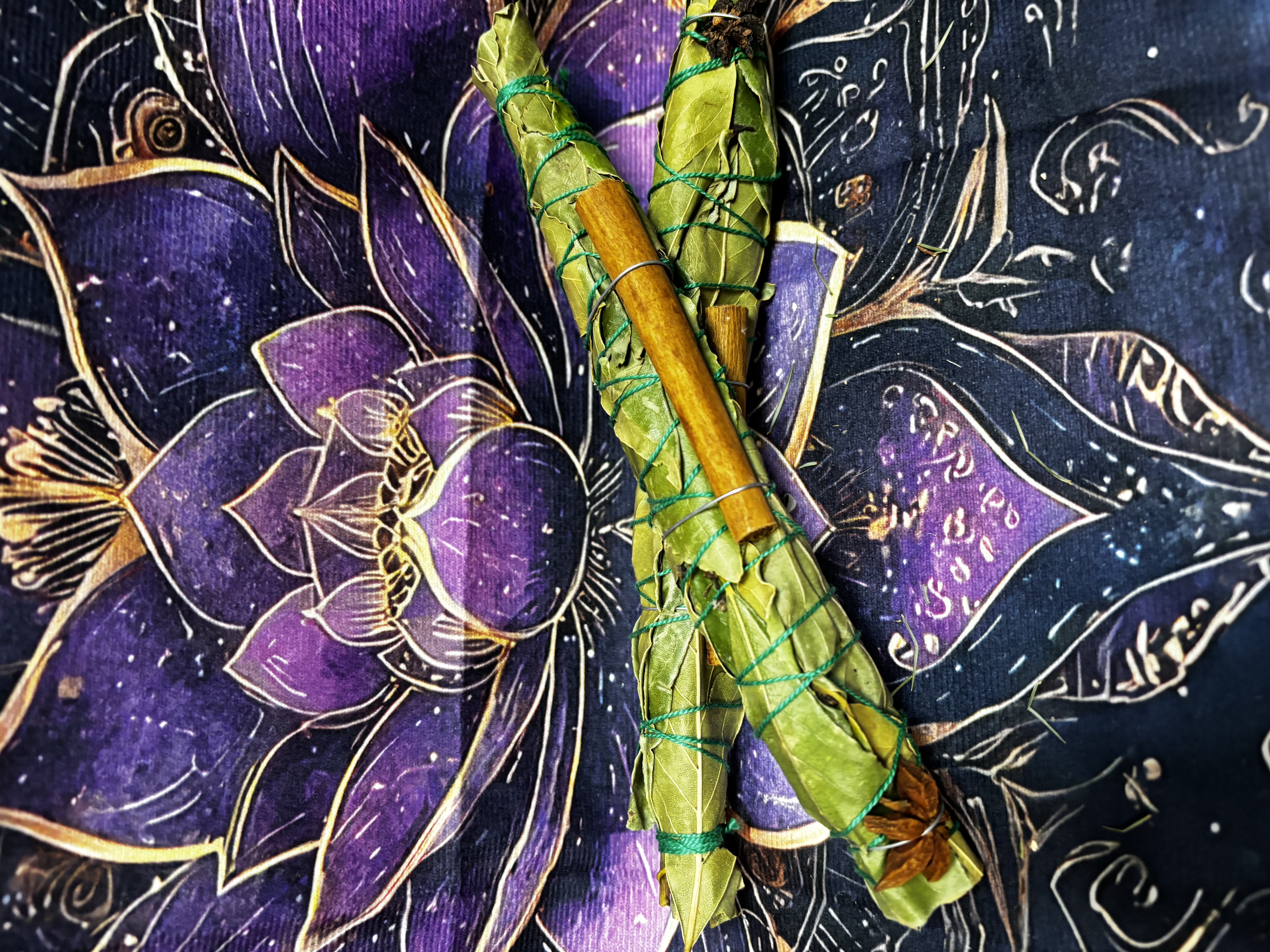 Atado de Laurel, canela y anís estrellado.